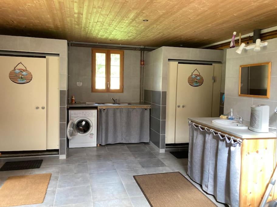 Charmant Petit Dortoir 3 Places Chazelles  外观 照片